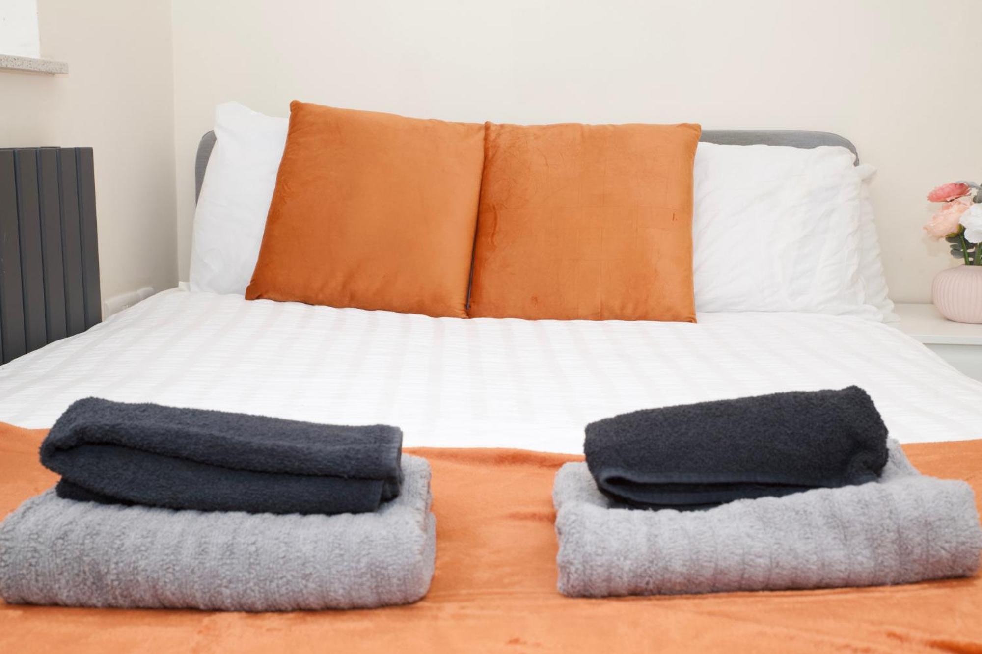 Spacious Modern 2 Bed Flat In City Centre Reading Zewnętrze zdjęcie